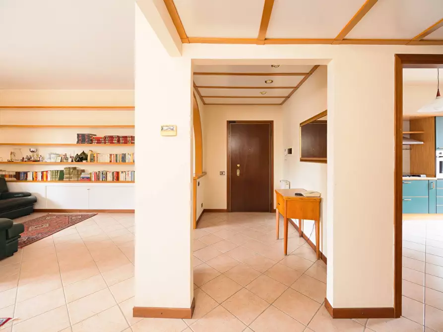 Immagine 20 di Appartamento in vendita  in Via Val Imagna a Monza