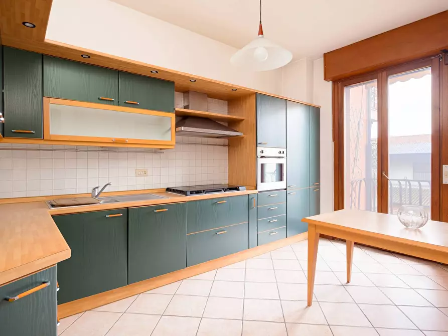 Immagine 23 di Appartamento in vendita  in Via Val Imagna a Monza