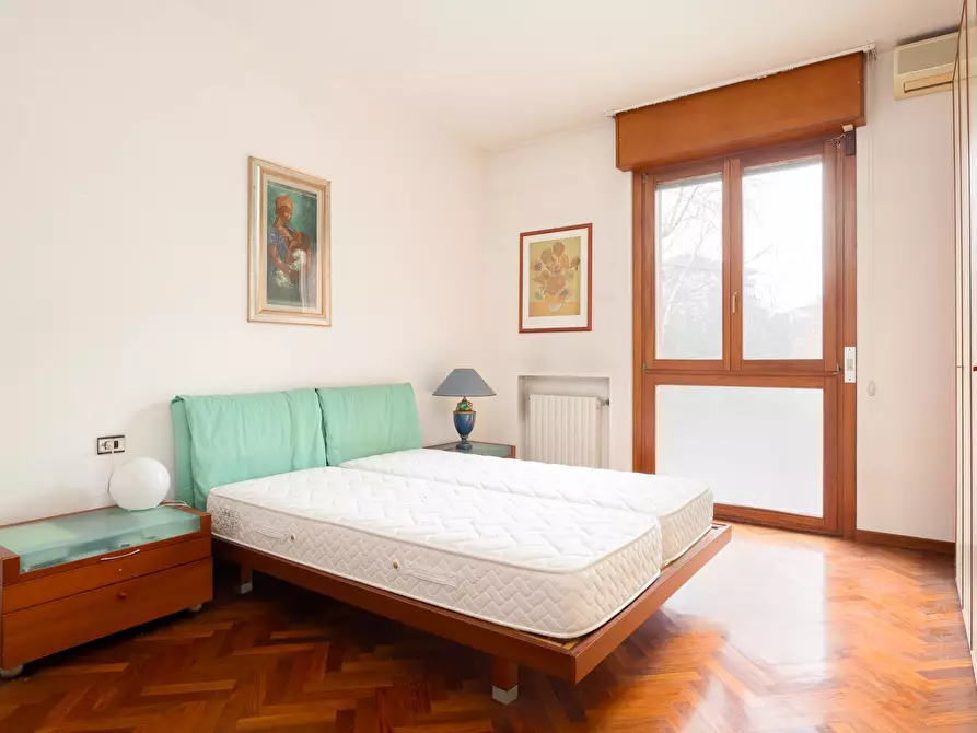 Immagine 30 di Appartamento in vendita  in Via Val Imagna a Monza