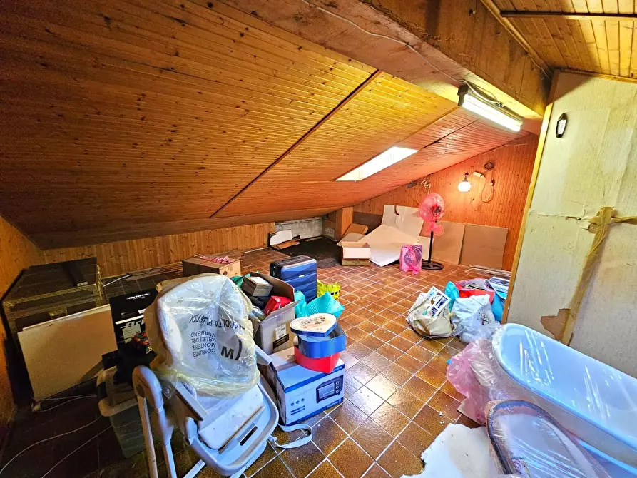 Immagine 20 di Villetta a schiera in vendita  in Via Della Roggia a Luino