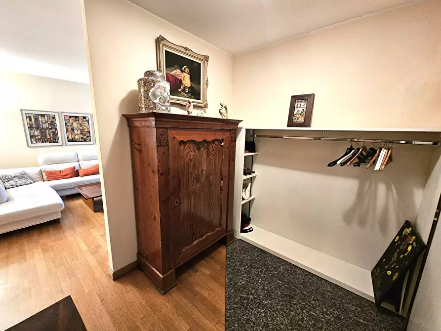 Immagine 4 di Appartamento in vendita  in Via Gioachino Rossini a Luino