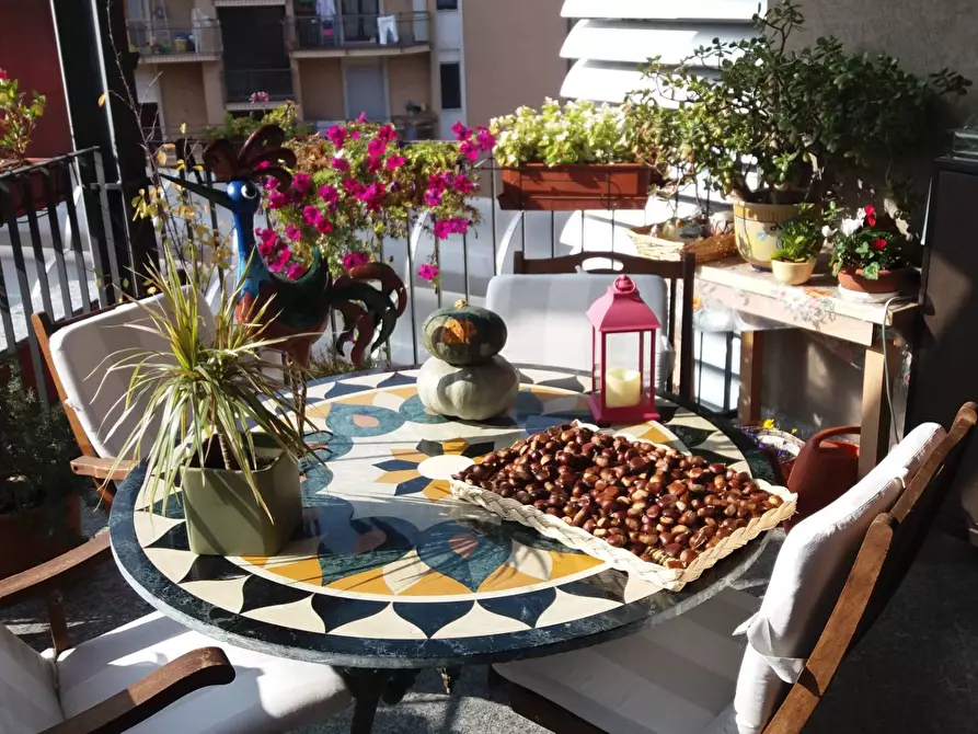 Immagine 10 di Appartamento in vendita  in Via Gioachino Rossini a Luino