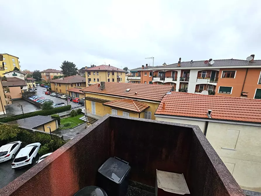 Immagine 14 di Appartamento in vendita  in Via Gioachino Rossini a Luino