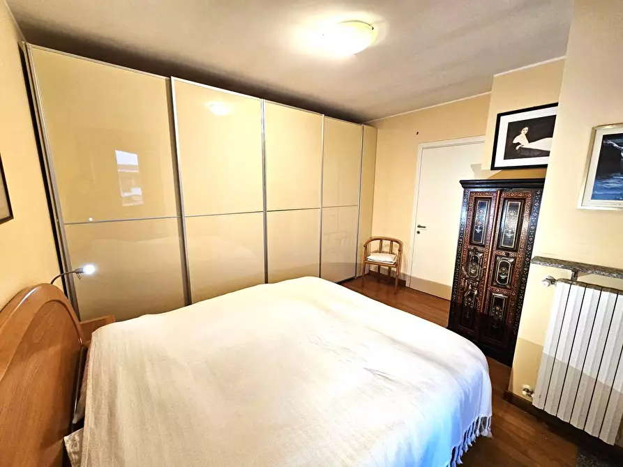 Immagine 16 di Appartamento in vendita  in Via Gioachino Rossini a Luino