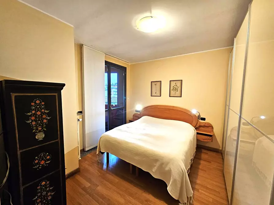 Immagine 15 di Appartamento in vendita  in Via Gioachino Rossini a Luino