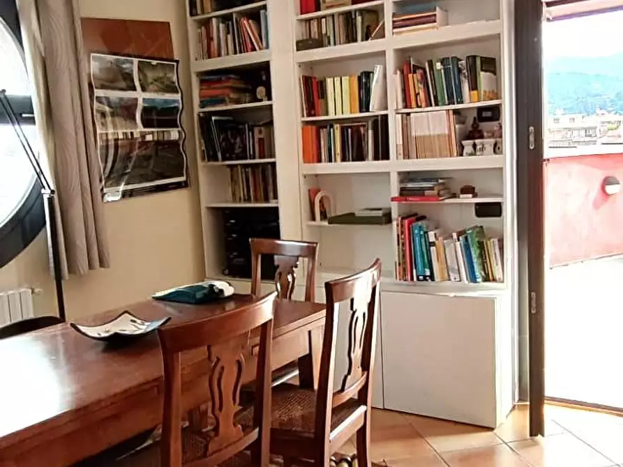 Immagine 29 di Appartamento in vendita  in Via Gioachino Rossini a Luino