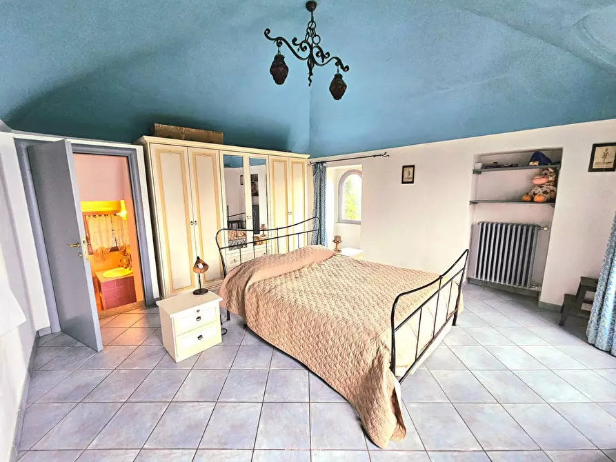 Immagine 22 di Villa in vendita  in Via Dei Sasselli a Leggiuno