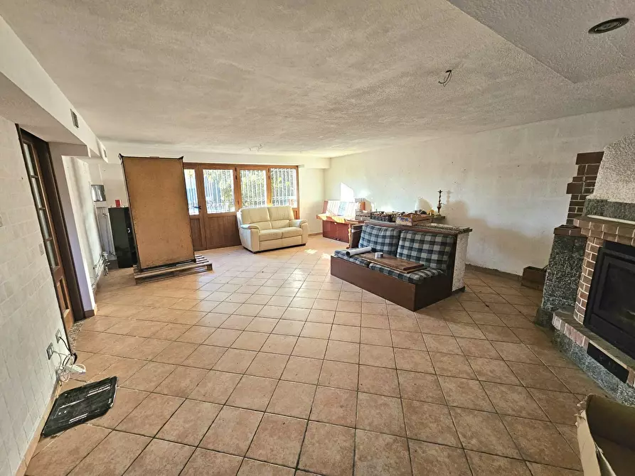 Immagine 25 di Villa in vendita  in Via Milano a Leggiuno