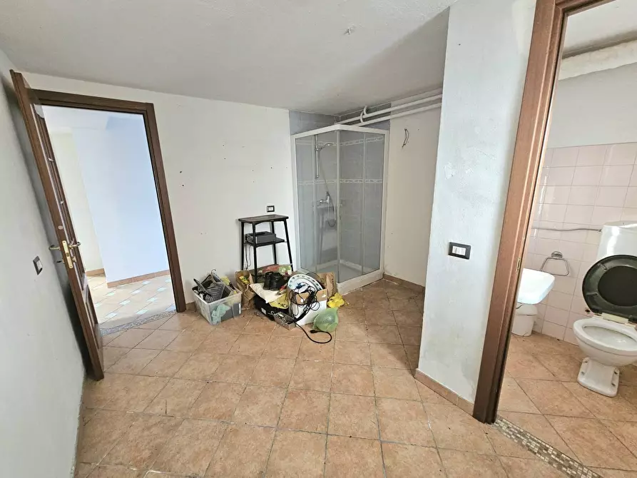 Immagine 28 di Villa in vendita  in Via Milano a Leggiuno