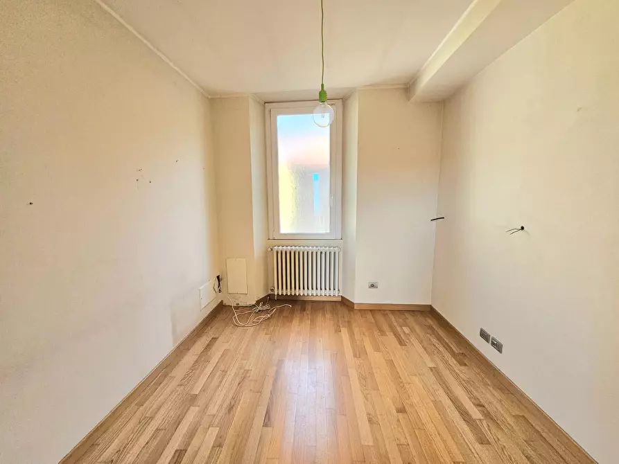 Immagine 27 di Villa in vendita  in Via Cesare Battisti a Cittiglio