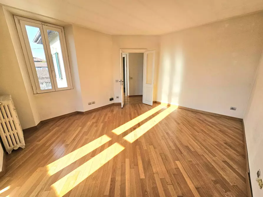 Immagine 30 di Villa in vendita  in Via Cesare Battisti a Cittiglio