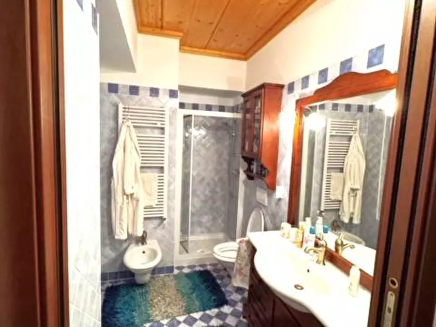 Immagine 15 di Casa indipendente in vendita  in Via Giorgetti a Brissago-Valtravaglia