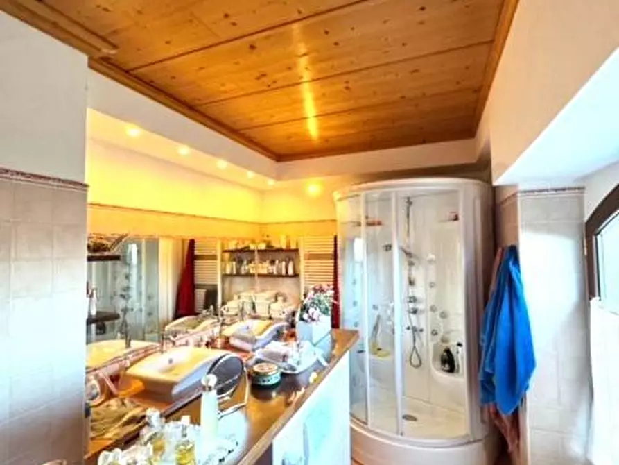 Immagine 16 di Casa indipendente in vendita  in Via Giorgetti a Brissago-Valtravaglia