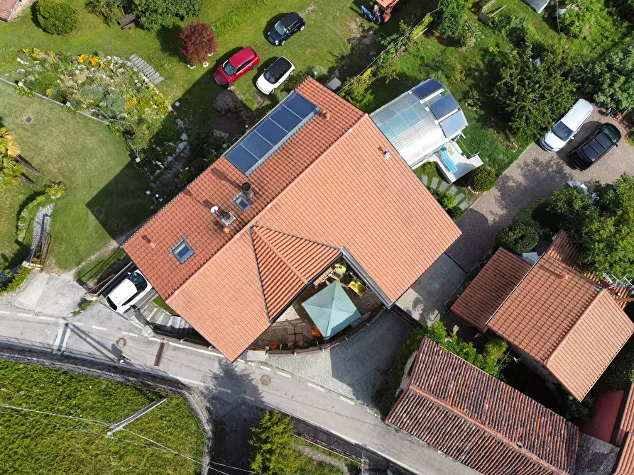 Immagine 1 di Casa indipendente in vendita  in Via Giorgetti a Brissago-Valtravaglia