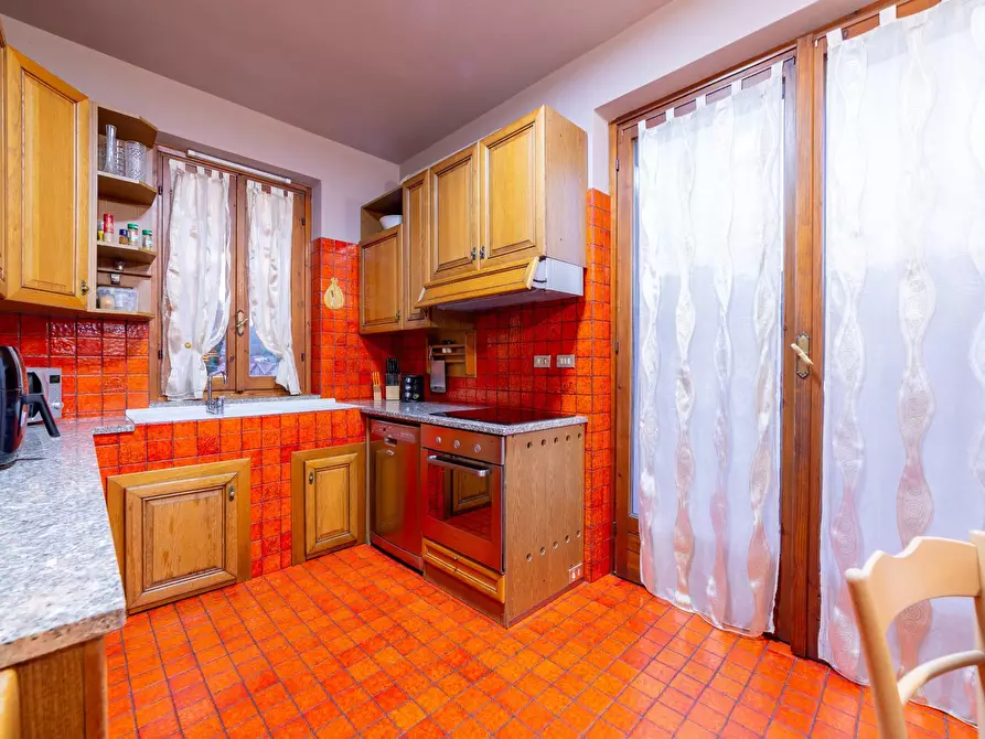 Immagine 24 di Villa in vendita  in Via Guglielmo Marconi a Besozzo