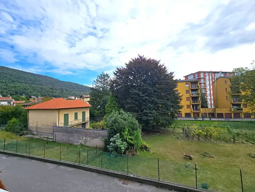 Immagine 26 di Appartamento in vendita  in Via Scalarini a Gavirate