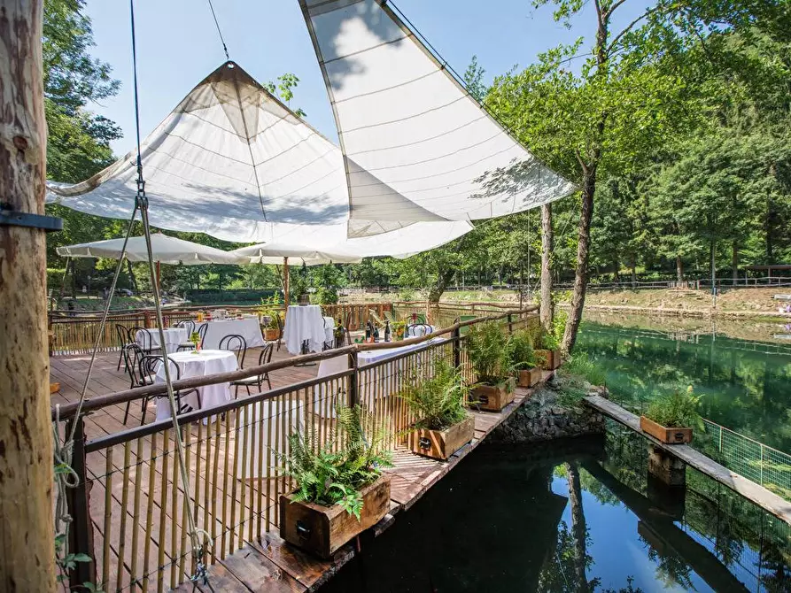 Immagine 15 di Attività commerciale in vendita  in Via Valganna a Valganna