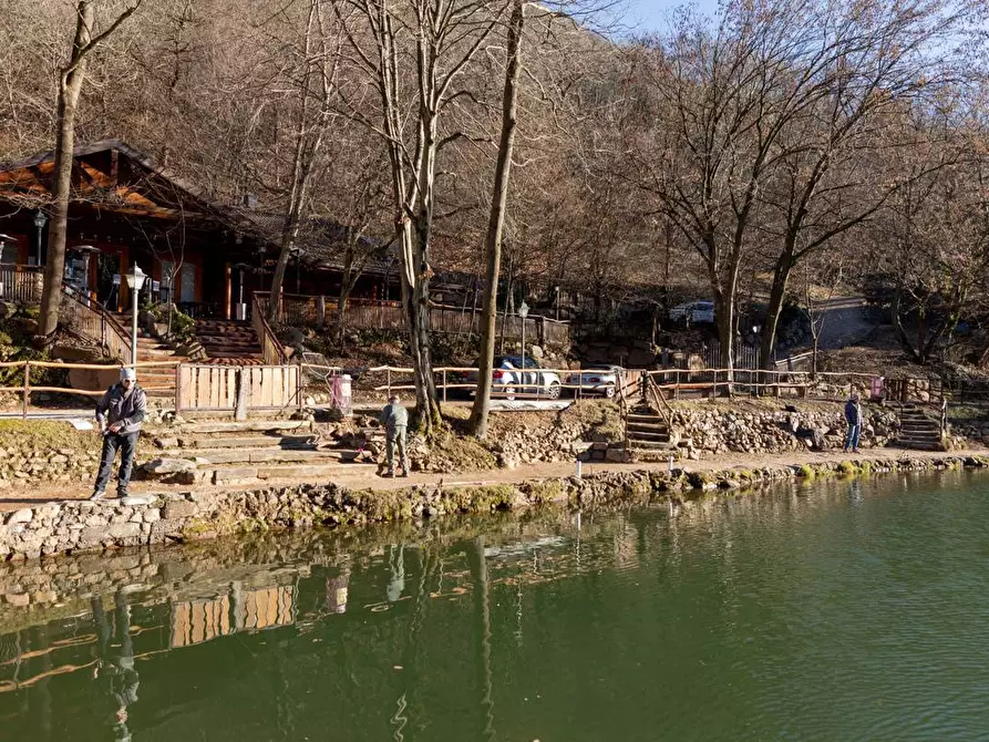 Immagine 28 di Attività commerciale in vendita  in Via Valganna a Valganna