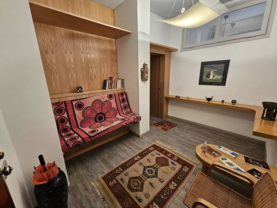 Immagine 3 di Capannone industriale in vendita  in Via Labiena a Laveno-Mombello