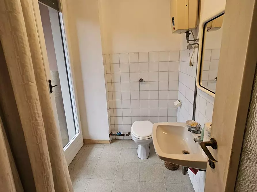 Immagine 10 di Capannone industriale in vendita  in Via Labiena a Laveno-Mombello