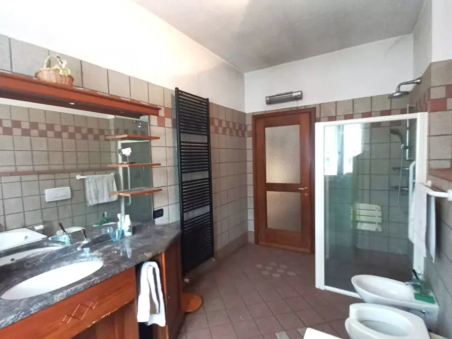 Immagine 20 di Appartamento in vendita  in Via Provinciale a Cuveglio