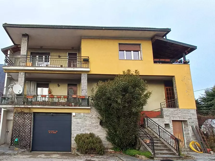 Immagine 2 di Appartamento in vendita  in Via Provinciale a Cuveglio