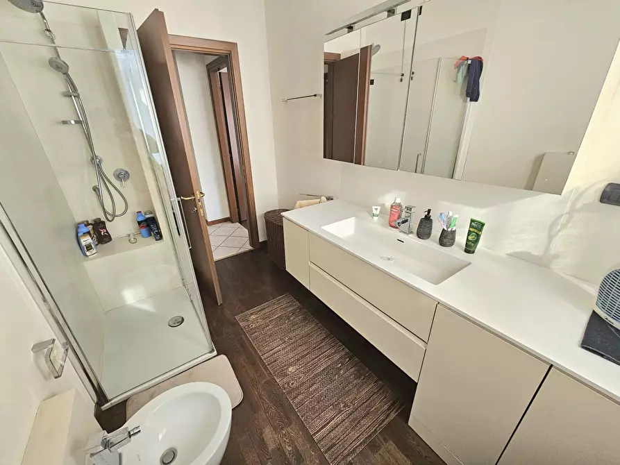 Immagine 24 di Appartamento in vendita  in Via Del Sasso a Cittiglio