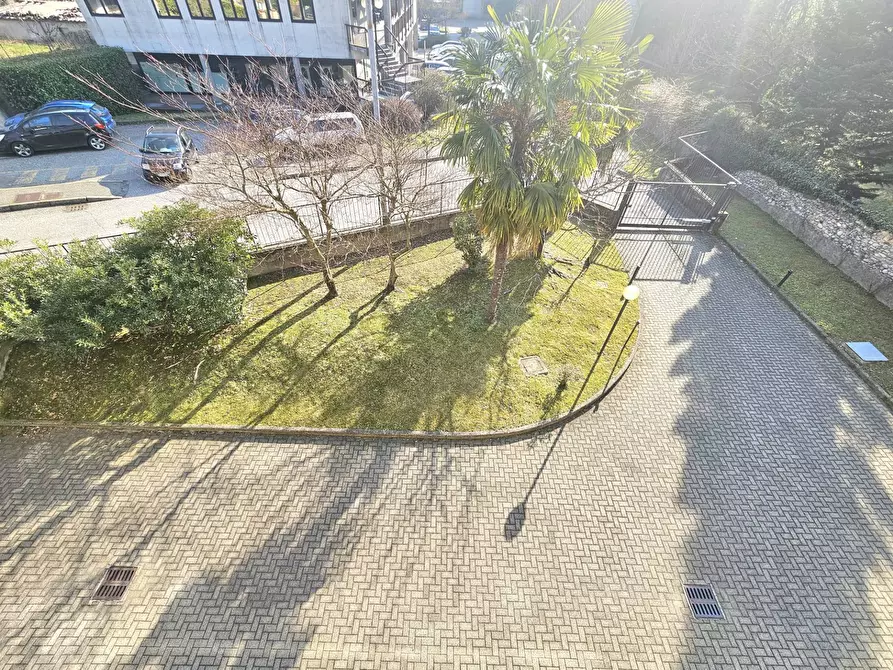 Immagine 28 di Appartamento in vendita  in Via Del Sasso a Cittiglio