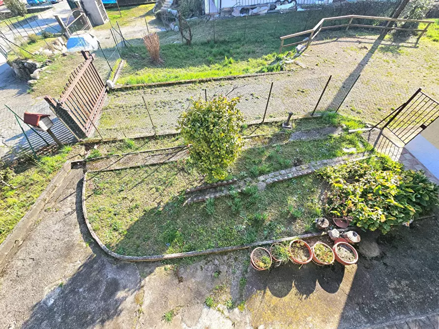 Immagine 28 di Casa indipendente in vendita  in Via Marino a Laveno-Mombello