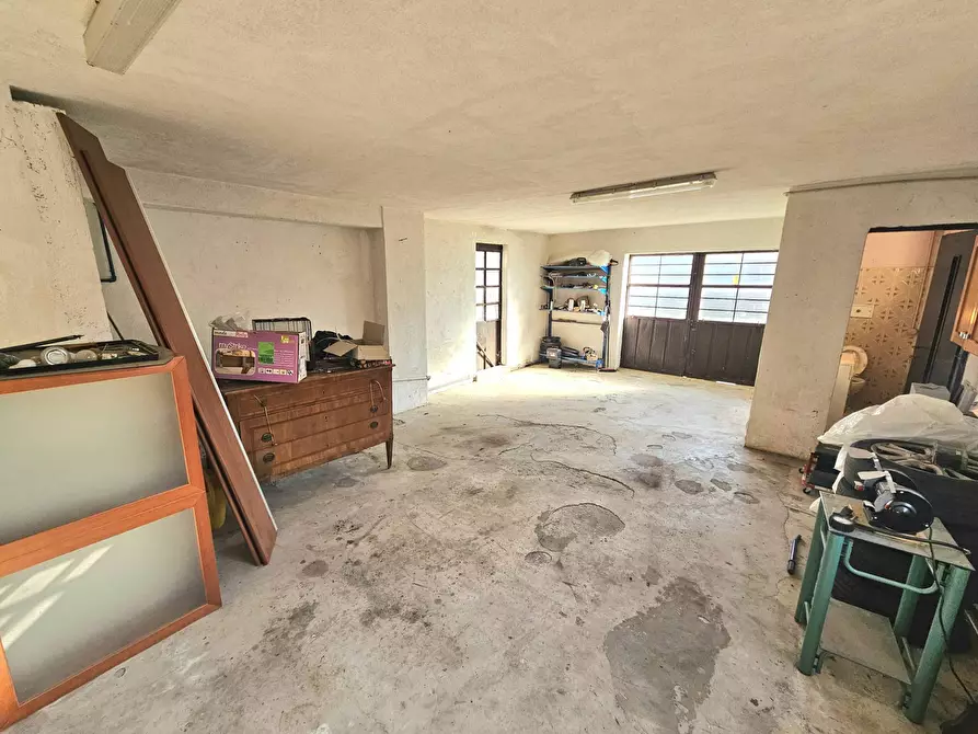 Immagine 26 di Casa indipendente in vendita  in Via Marino a Laveno-Mombello