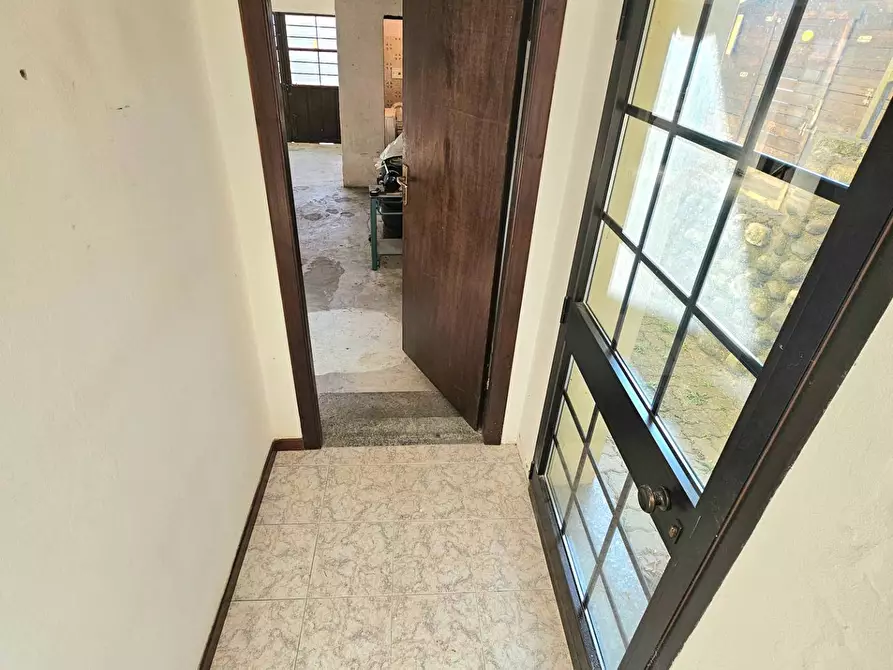 Immagine 25 di Casa indipendente in vendita  in Via Marino a Laveno-Mombello