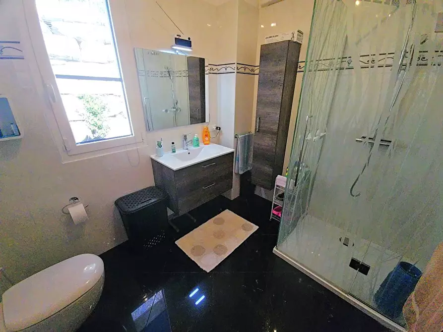 Immagine 30 di Villa in vendita  in Via Beatrice a Brezzo Di Bedero