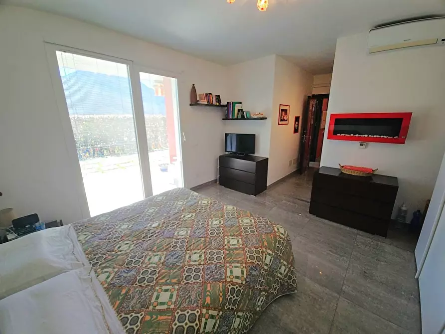 Immagine 28 di Villa in vendita  in Via Beatrice a Brezzo Di Bedero