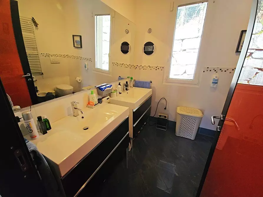 Immagine 23 di Villa in vendita  in Via Beatrice a Brezzo Di Bedero