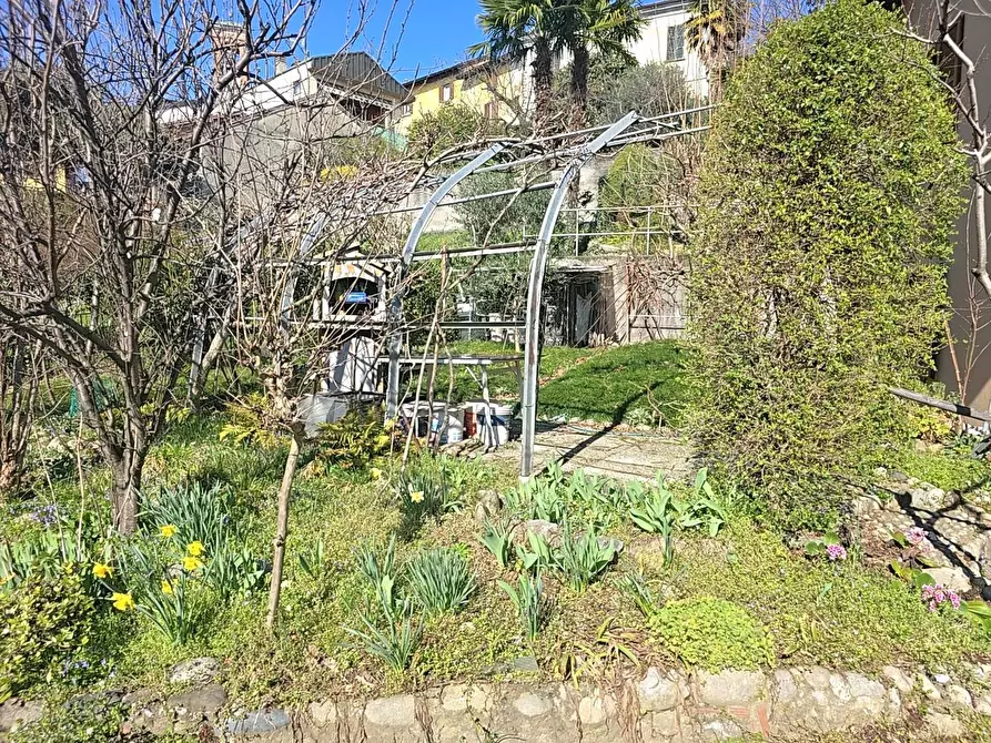 Immagine 27 di Appartamento in vendita  in Via Garibaldi a Gemonio