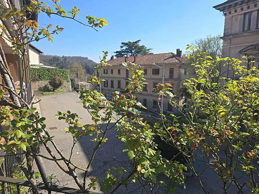 Immagine 29 di Appartamento in vendita  in Via Garibaldi a Gemonio