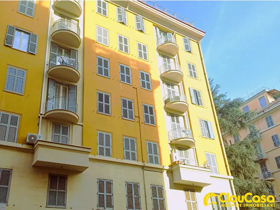 Immagine 1 di Appartamento in vendita  in via Clelia a Roma