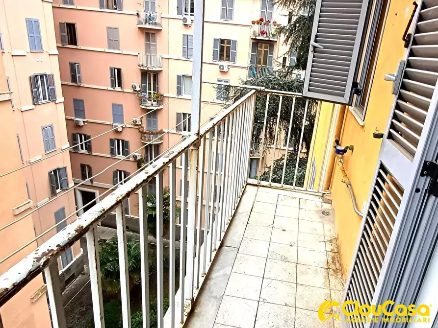 Immagine 8 di Appartamento in vendita  in via Clelia a Roma