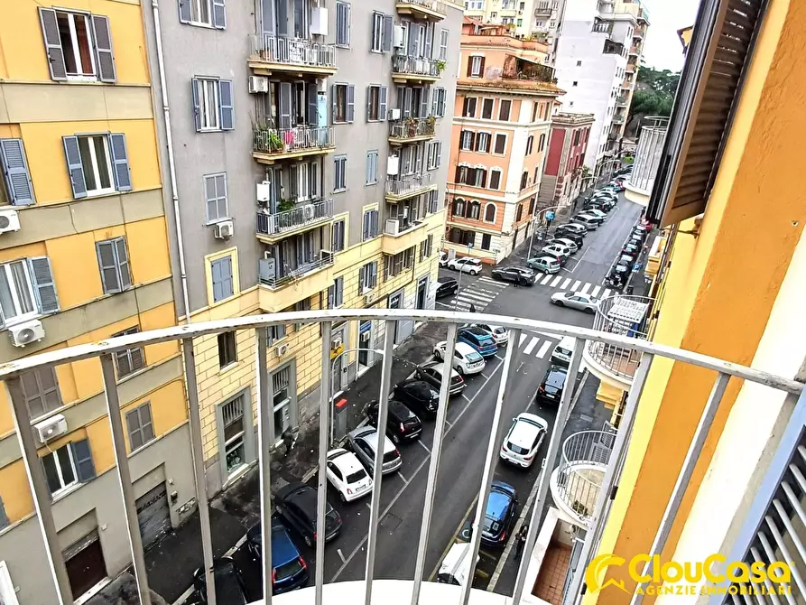 Immagine 10 di Appartamento in vendita  in via Clelia a Roma