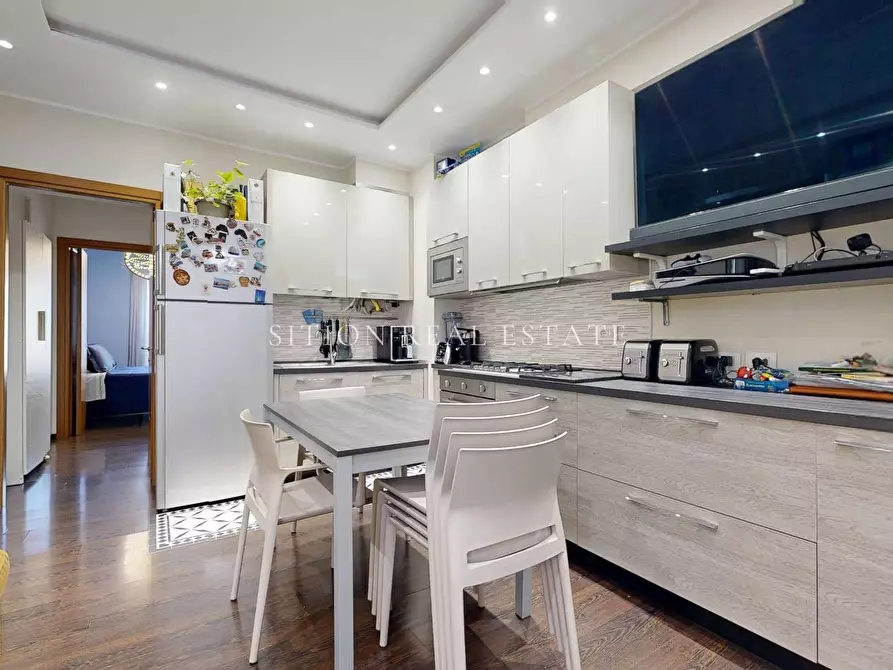 Immagine 1 di Appartamento in vendita  in Via Ceresio a Milano