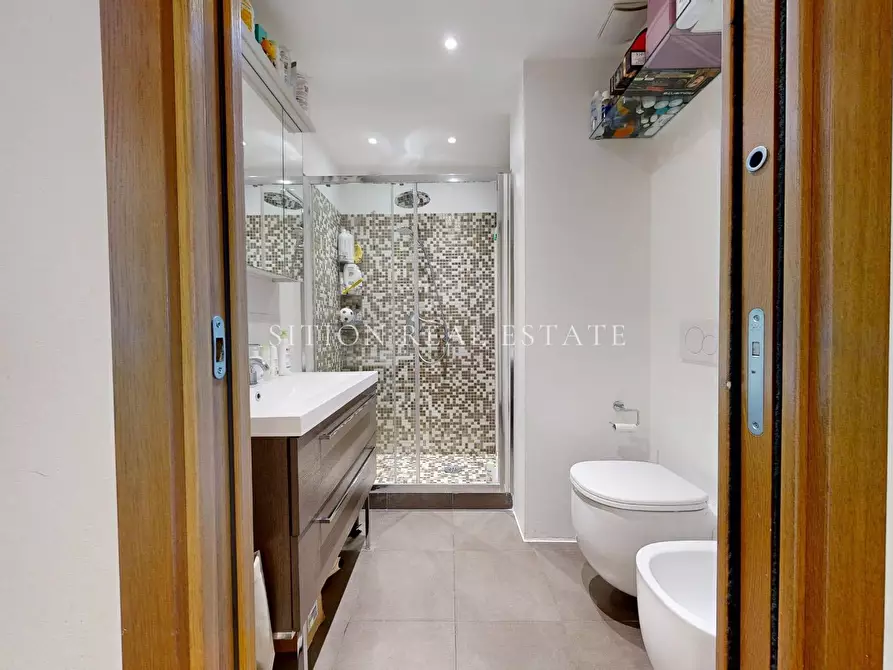 Immagine 15 di Appartamento in vendita  in Via Ceresio a Milano