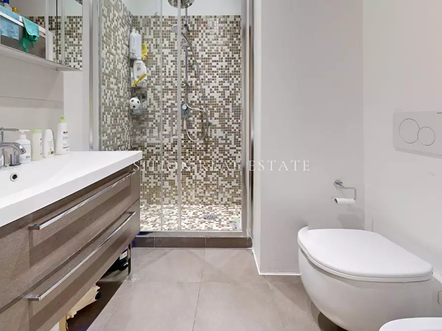 Immagine 17 di Appartamento in vendita  in Via Ceresio a Milano