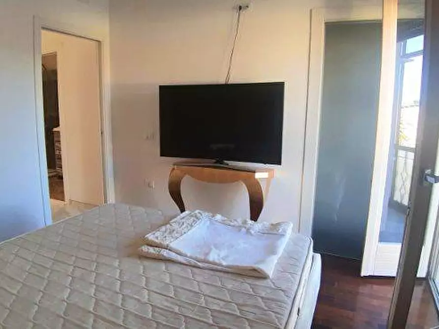 Immagine 11 di Appartamento in vendita  a San Benedetto Del Tronto