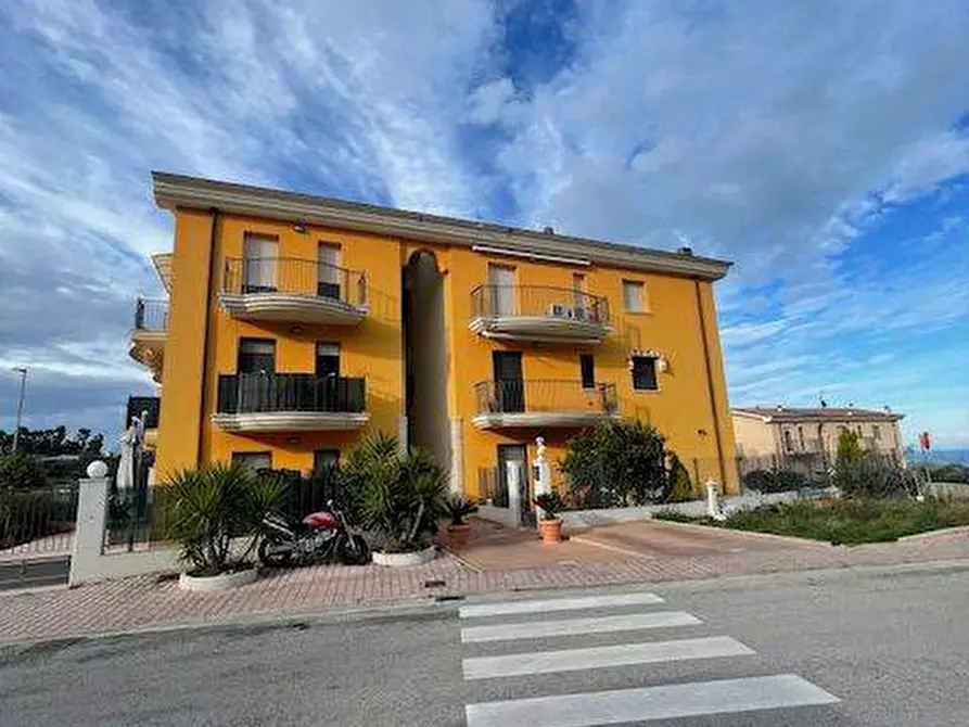 Immagine 1 di Appartamento in vendita  a Acquaviva Picena