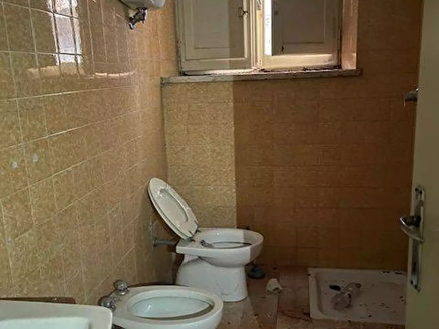 Immagine 12 di Camera in vendita  a San Benedetto Del Tronto