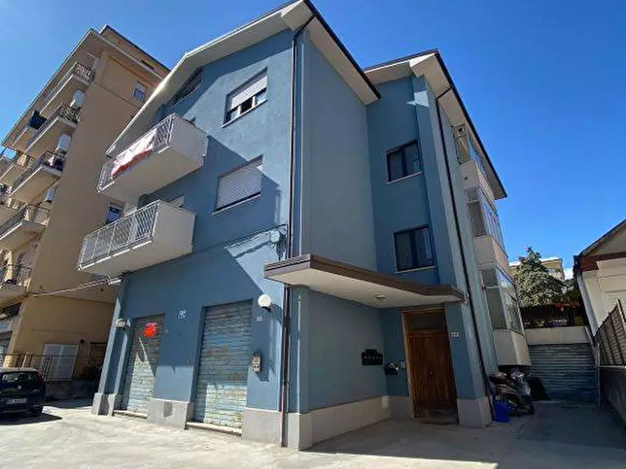 Immagine 2 di Camera in vendita  a San Benedetto Del Tronto