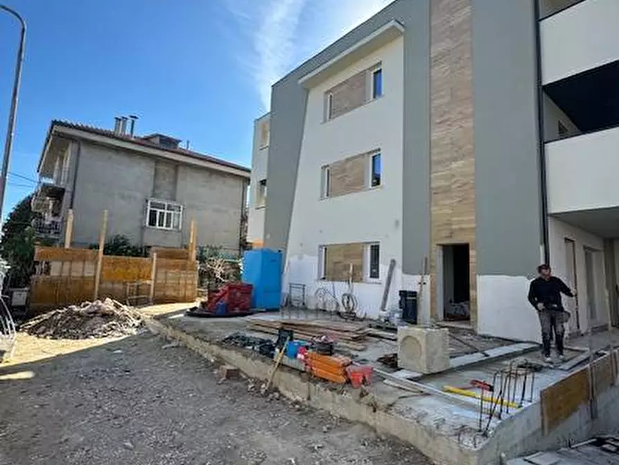 Immagine 6 di Appartamento in vendita  a San Benedetto Del Tronto