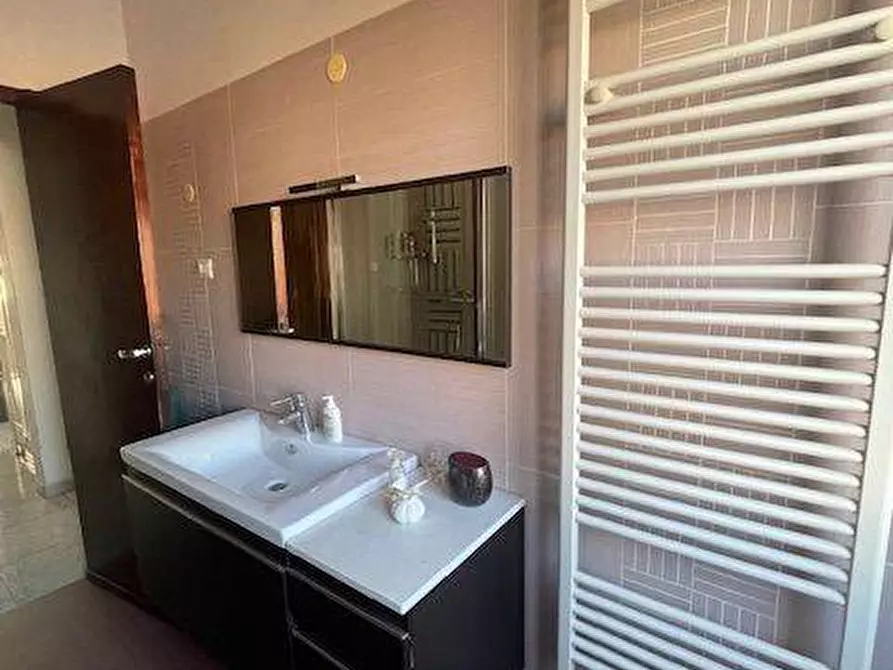 Immagine 10 di Appartamento in vendita  a San Benedetto Del Tronto