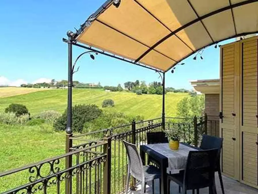 Immagine 3 di Appartamento in vendita  a Cupra Marittima