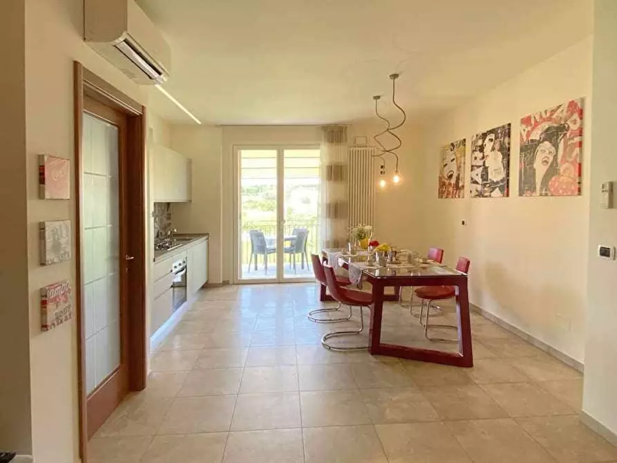 Immagine 7 di Appartamento in vendita  a Cupra Marittima